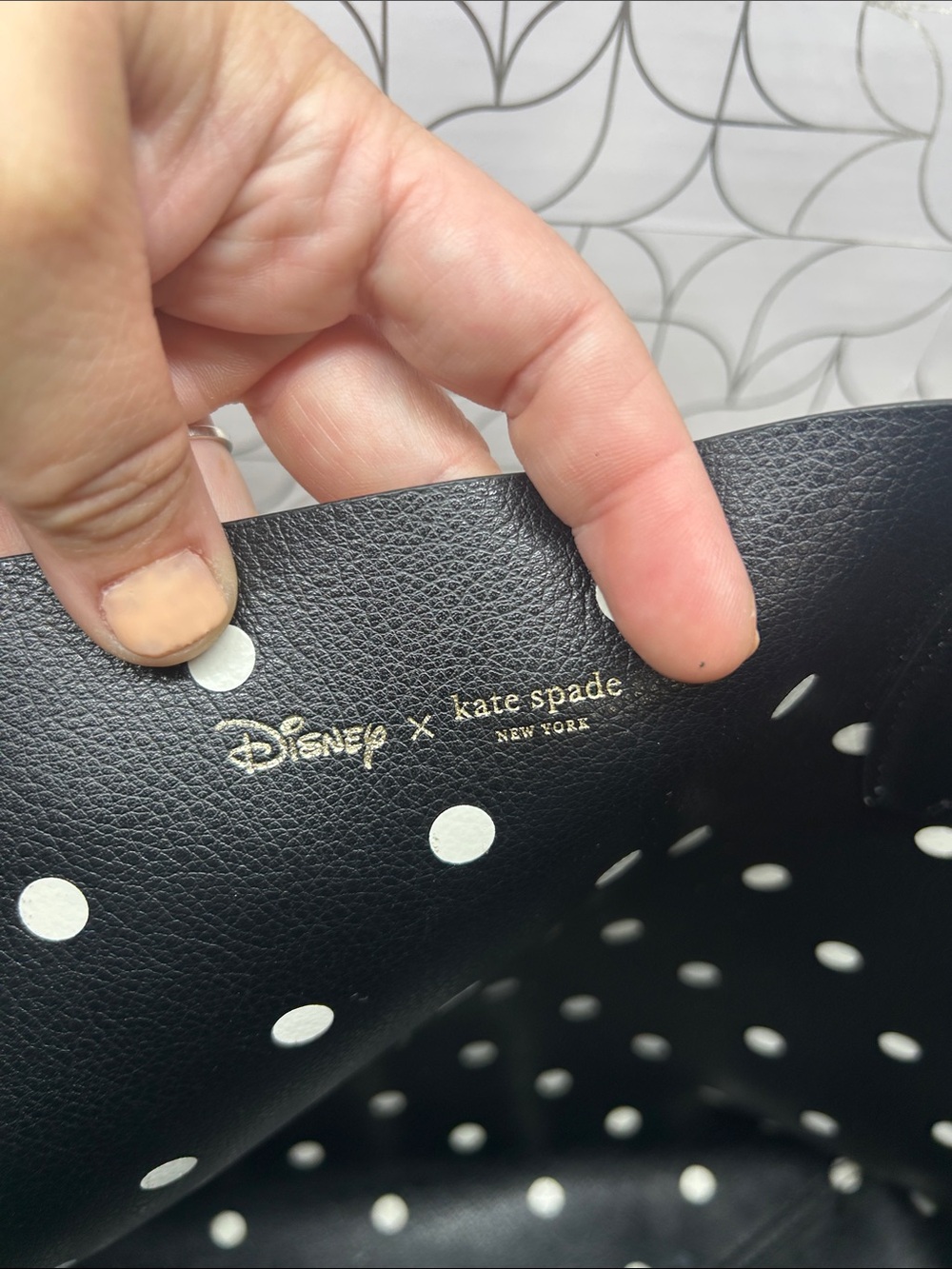 3285 Kate Spade Disney Minnie Mouse Polka Dot Tote Bag - Black & White 269133285 - Picture 7 of 15